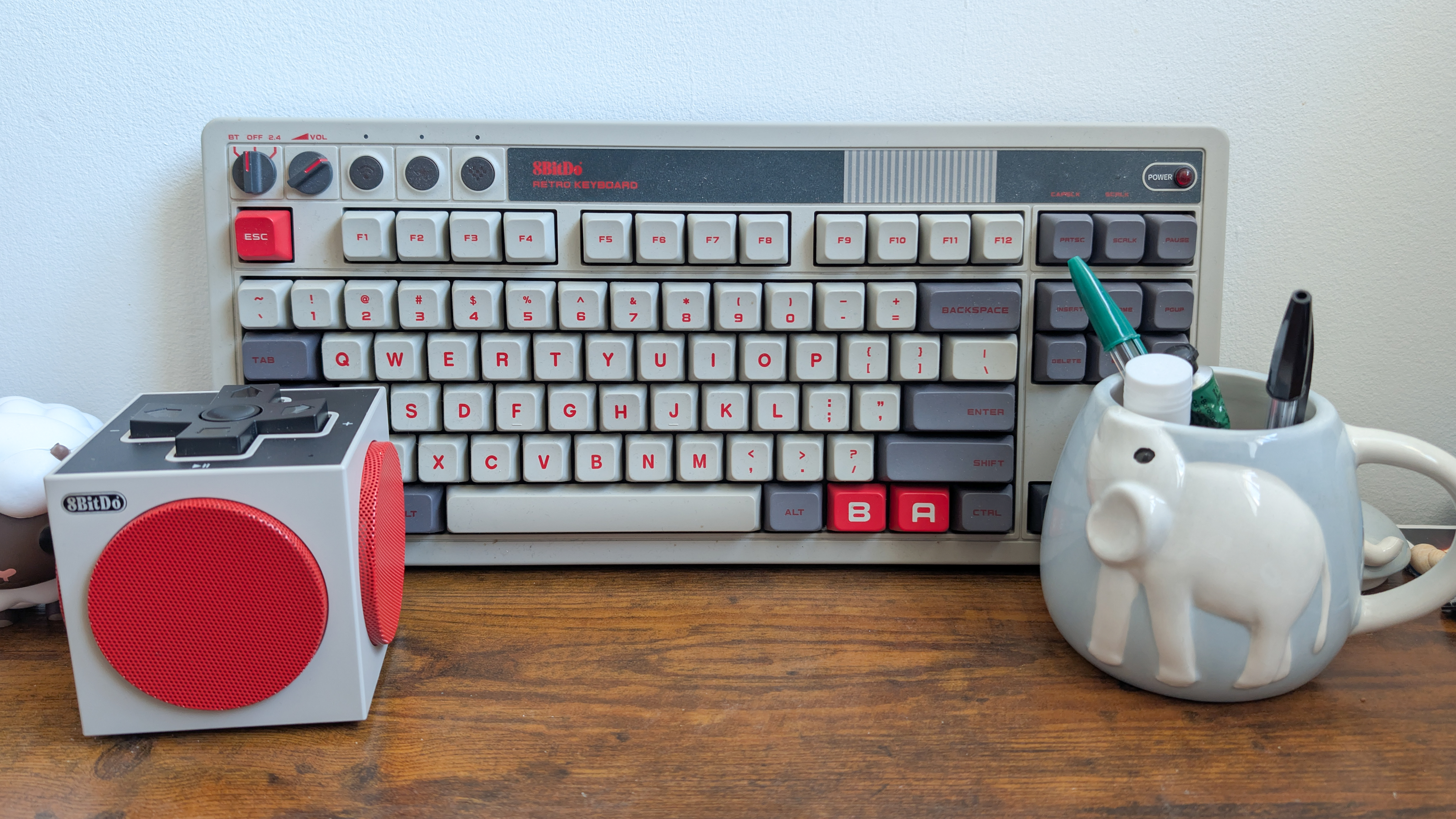 8BitDo Retro Cube 2 and 8BitDo Retro Mechanical Keyboard