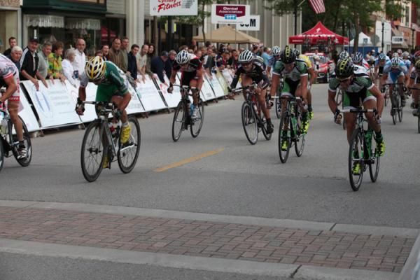 The sprint behind Tivers.