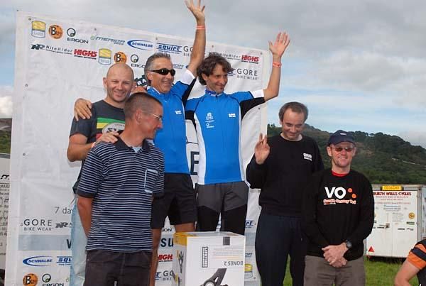Veteran men's team podium.