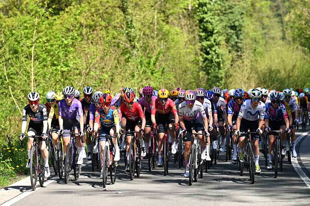 La Fl&egrave;che Wallonne Femmes LIVE: Puck Pieterse out to defend her title on the mythical Mur de Huy