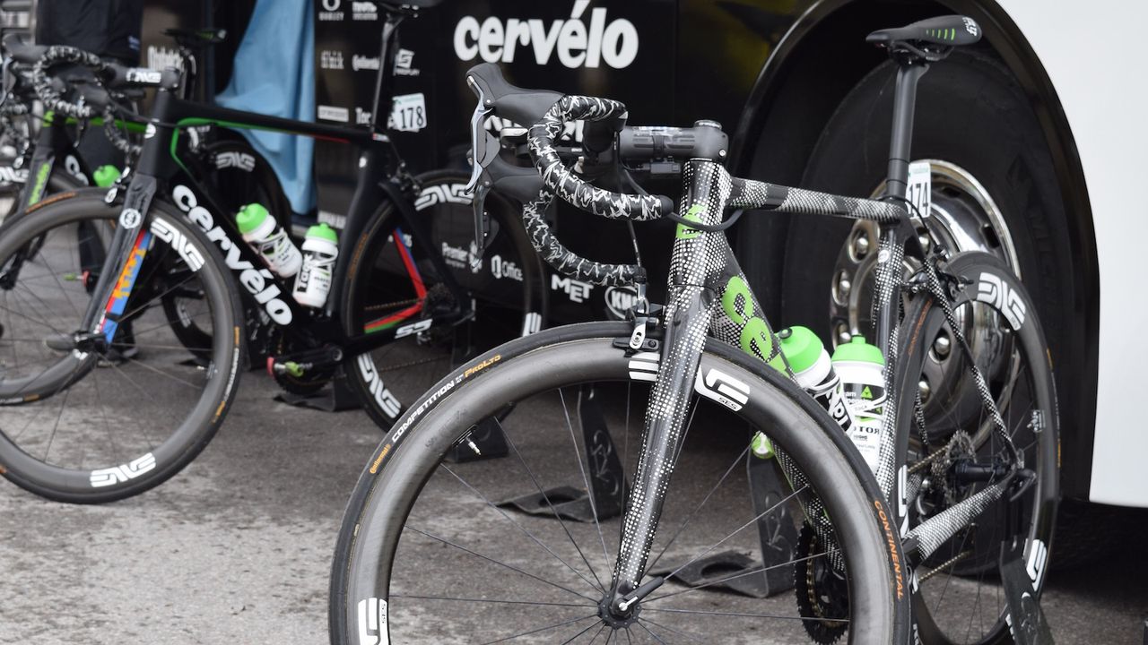 Dimension Data continue to race and test the new Cervelo R5