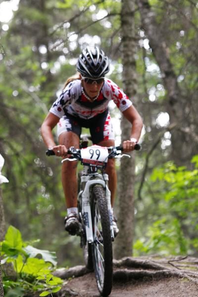 Emily Batty led late in the race, but a series of crashes cost her valuable time