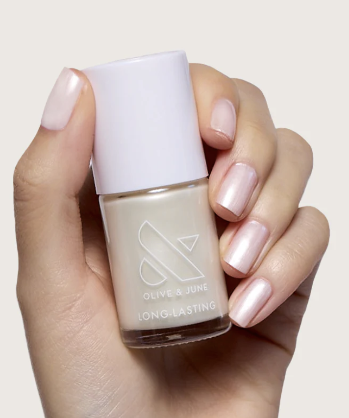 oliveandjune, Atlas pearly white
