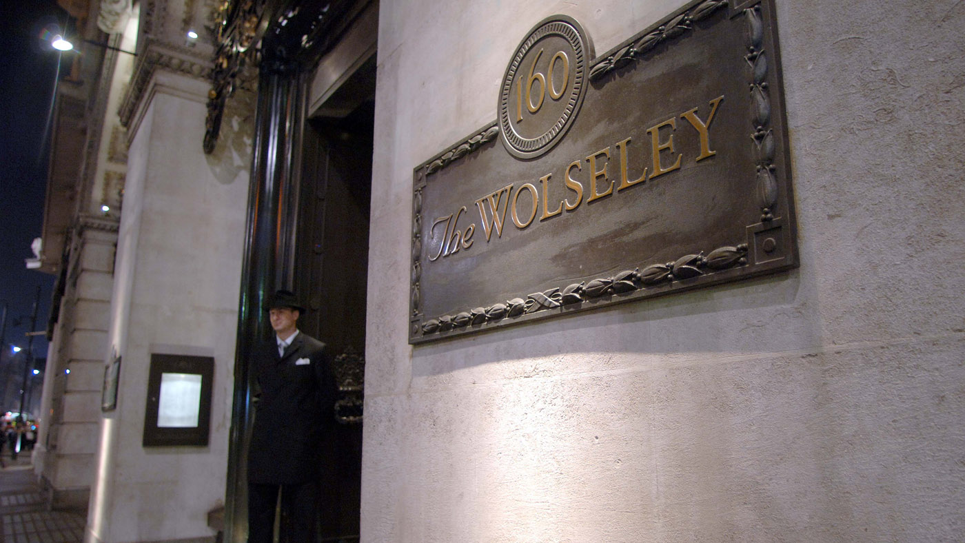 LONDON - APRIL 14: A general view of Celebrity Haunt The Wolseley restaurantas seen on April 14, 2007 in London, England. (Photo by Stuart Wilson/Getty Images)