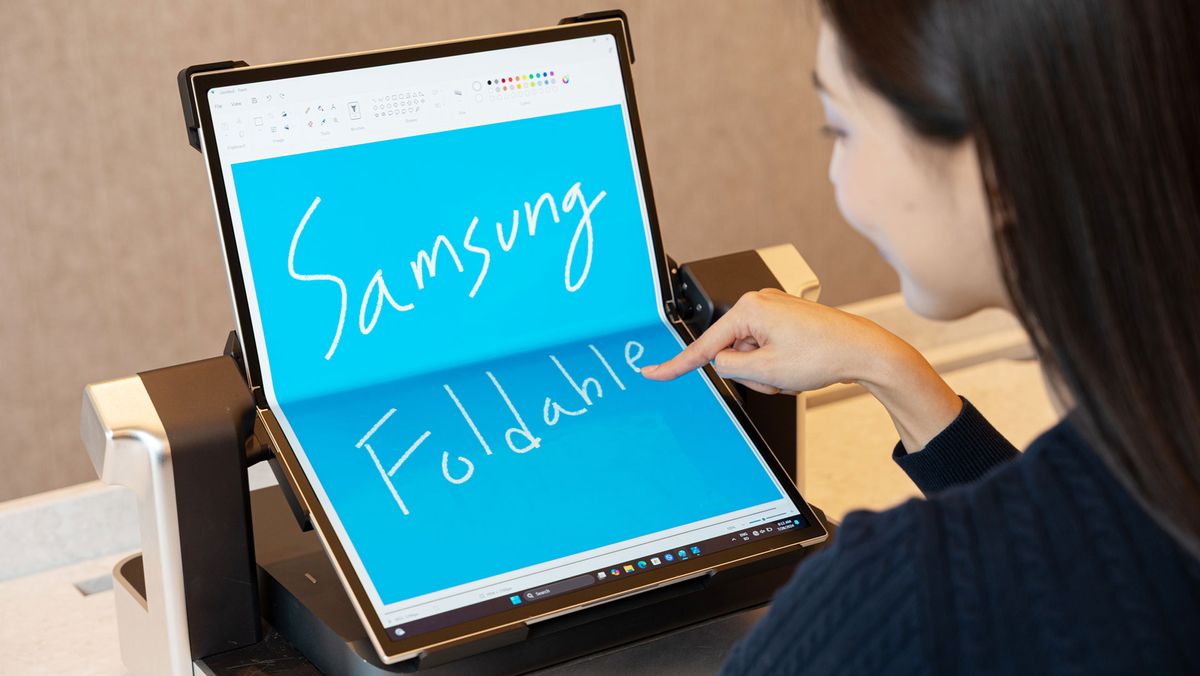 Samsung showcases world’s first 18.1-inch foldable OLED display