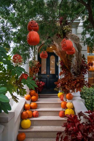 Oh, my gourd, it’s Hallowe’en: How best to decorate your home with ...