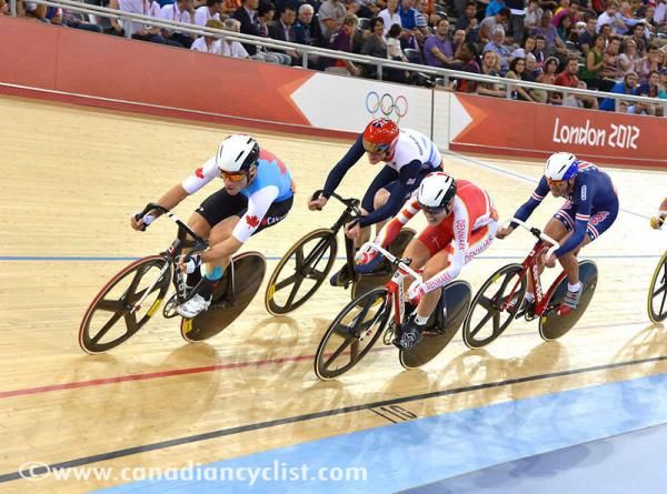 Zach Bell attacked but couldn't get away in the omnium points race
