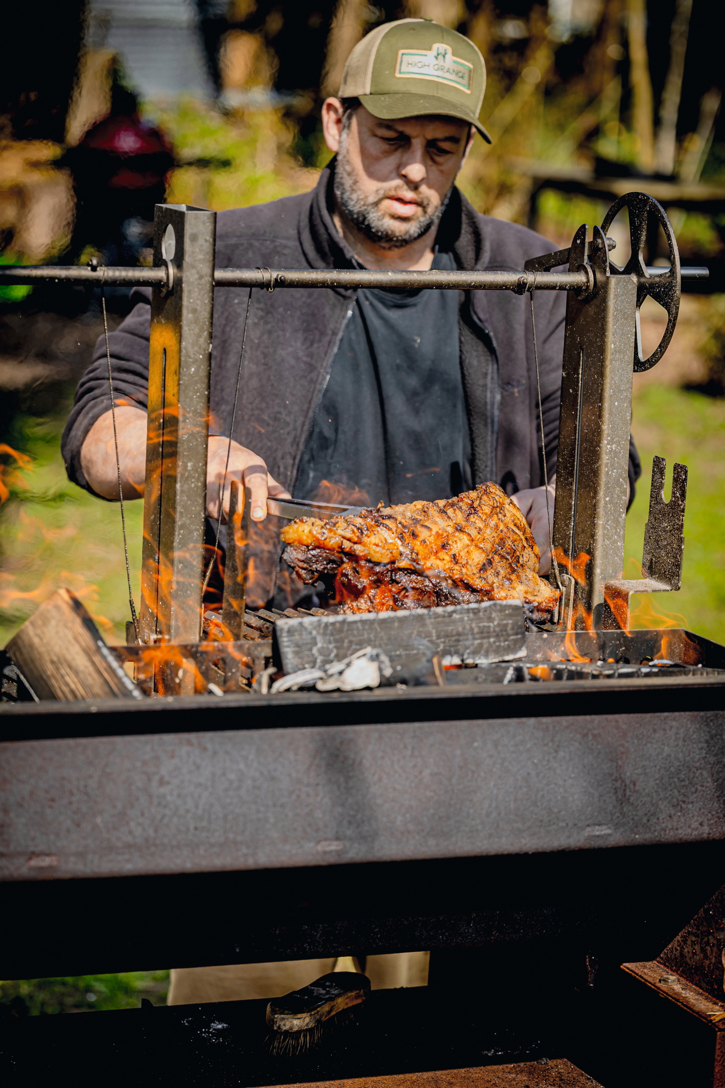 Some intense bbqing going on.