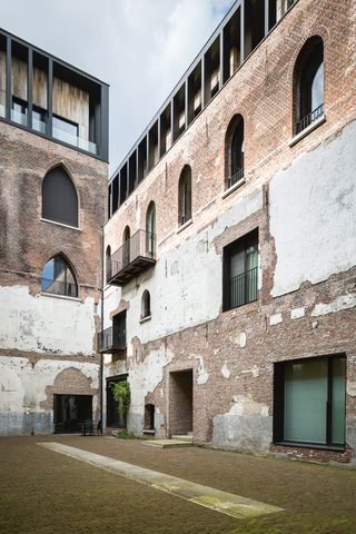 warehouses at Kanaal, transformed into apartments