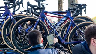 Alpecin-Deceunink bikes being scanned