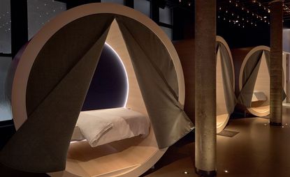 Sleep pods in The Dreamery, NYC