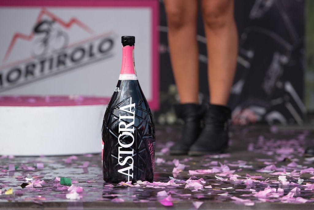 Astoria provide the Prosecco for the podium
