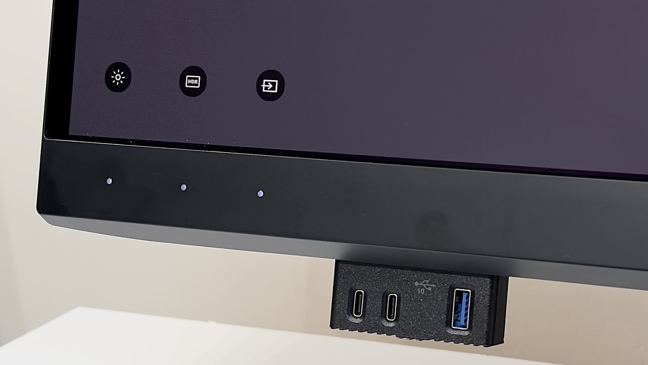 The Dell UltraSharp U3226Q monitor on a desk