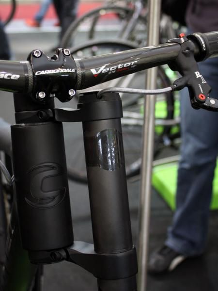 Of course, the front brake hose is routed internally, too.