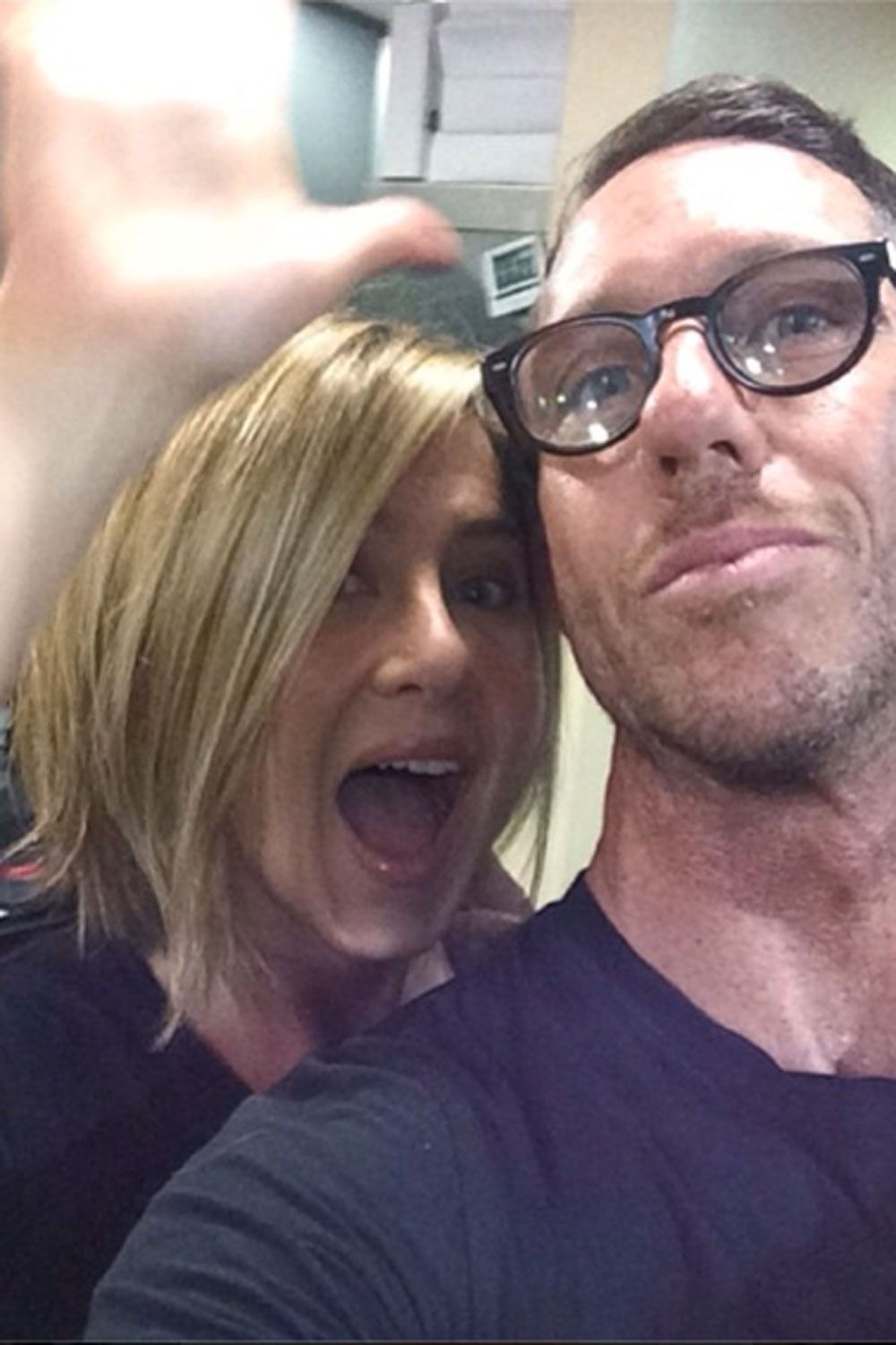 Jennifer Aniston shows off her new bob, courtesy of Chris McMillan