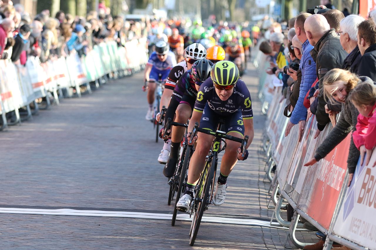 Annemiek van Vleuten leading the Drentse Acht van Westerveld peloton