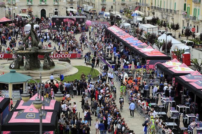 The scene in Bari