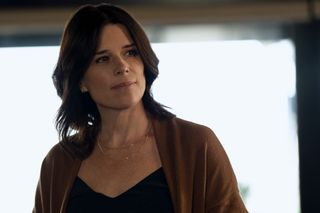 Neve Campbell as Maggie McPherson in episode 206 of The Lincoln Lawyer.