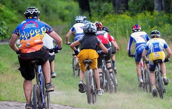 Junior men head down the mountain.