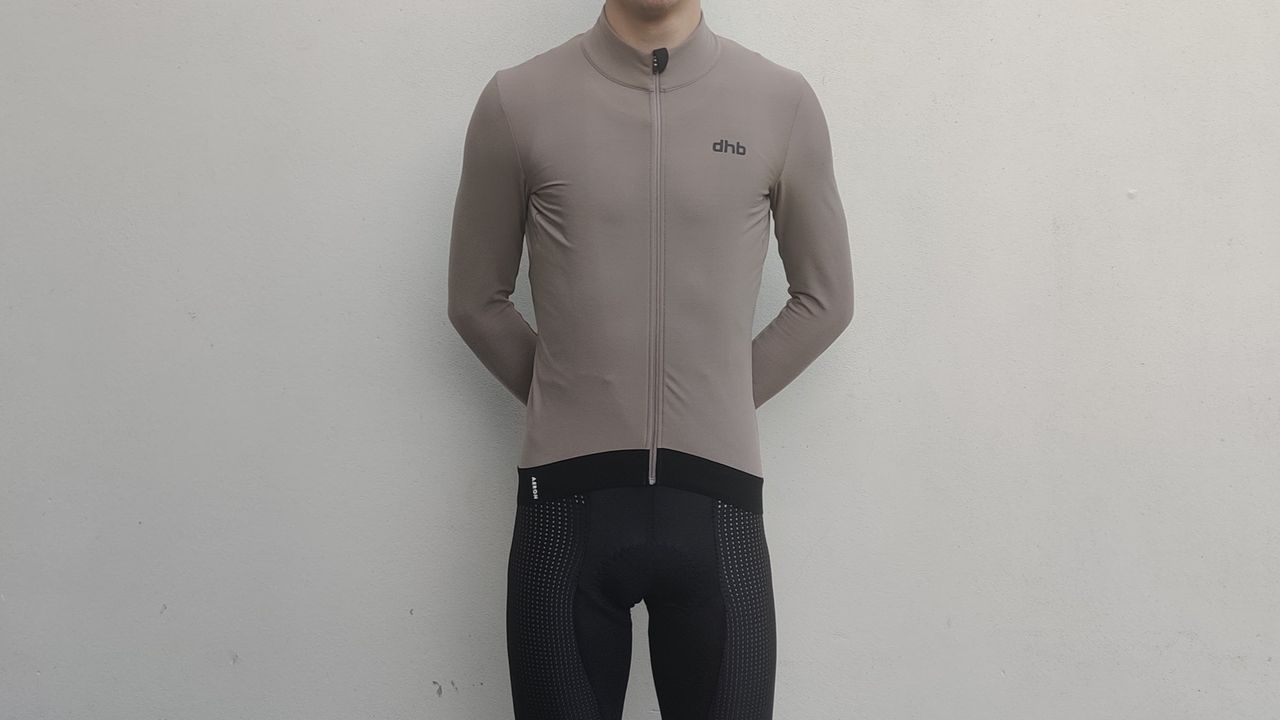 Image shows a rider wearing the dhb Aeron Thermal Jersey.