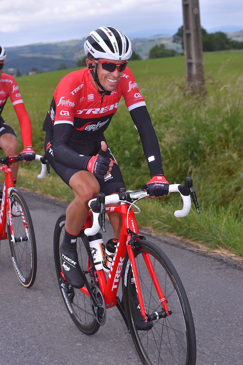Alberto Contador mugs for the camera at the Crit&eacute;rium du Dauphin&eacute;.