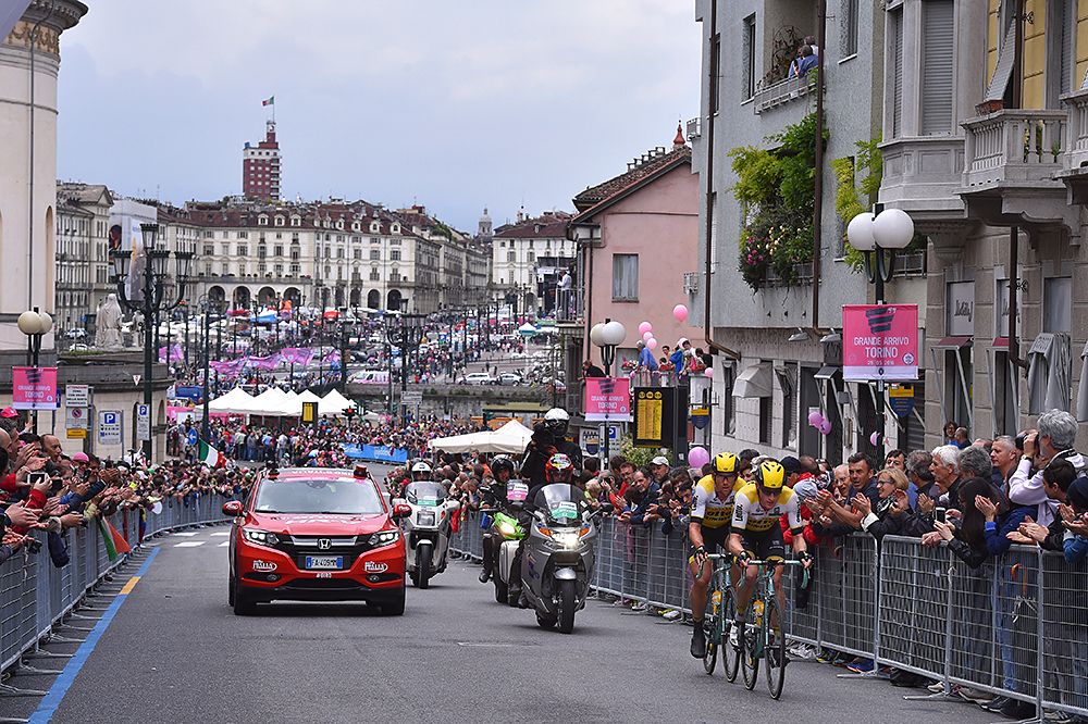 LottoNL-Jumbo teammates off the front