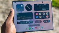 Galaxy Z Fold 8 internal folding display outside
