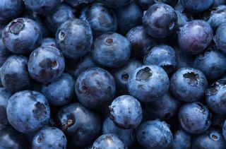 How to feel fuller for longer: Berries