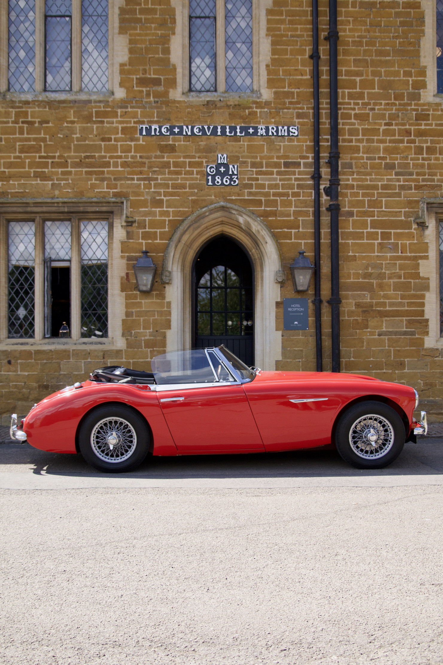Images of an Austin Healey zooming around the Welland Valley
