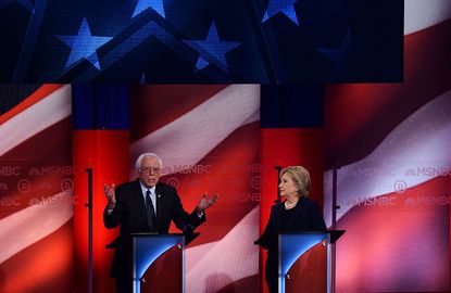 Bernie Sanders hammers Clinton over her Iraq War vote