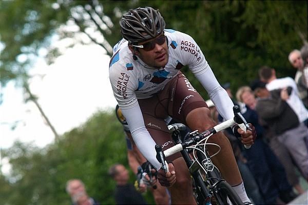 Gregor Gazvoda (AG2R La Mondiale) was part of the early 3-man escape.