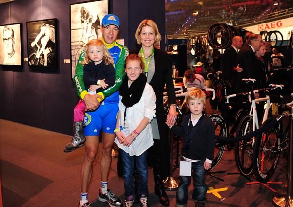 Danny Stam with his family.