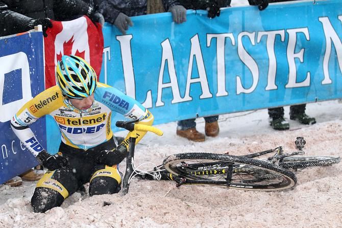 Rob Peeters (Telenet Fidea) had a spill