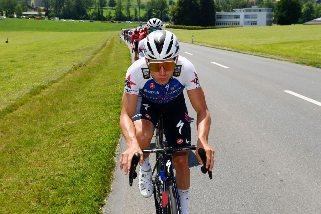 BRUNNEN SWITZERLAND JUNE 15 Remco Evenepoel of Belgium and Team QuickStep Alpha Vinyl competes during the 85th Tour de Suisse 2022 Stage 4 a 1908km stage from Grenchen to Brunnen ourdesuisse2022 WorldTour on June 15 2022 in Brunnen Switzerland Photo by Tim de WaeleGetty Images
