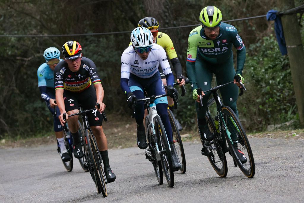 (From 2nd L) Soudal Quick&acirc;Step's Belgian cyclist Remco Evenepoel, Bahrain Victorious's Colombian cyclist Santiago Buitrago and BORA&acirc;Hansgrohe's Slovenian cyclist Primoz Roglic
ride during the 6th stage of the Paris-Nice cycling race, 198,5 km between Sisteron and La Colle-sur-Loup, on March 8, 2024. (Photo by Thomas SAMSON / AFP)