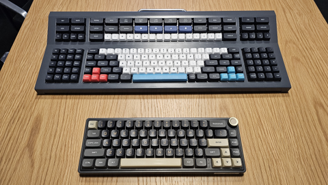 I’m typing this on the world’s largest keyboard, a 178-key beast ...