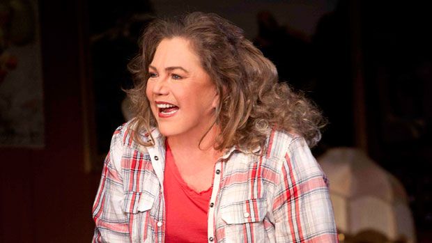 Kathleen Turner in Bakersfield Mist