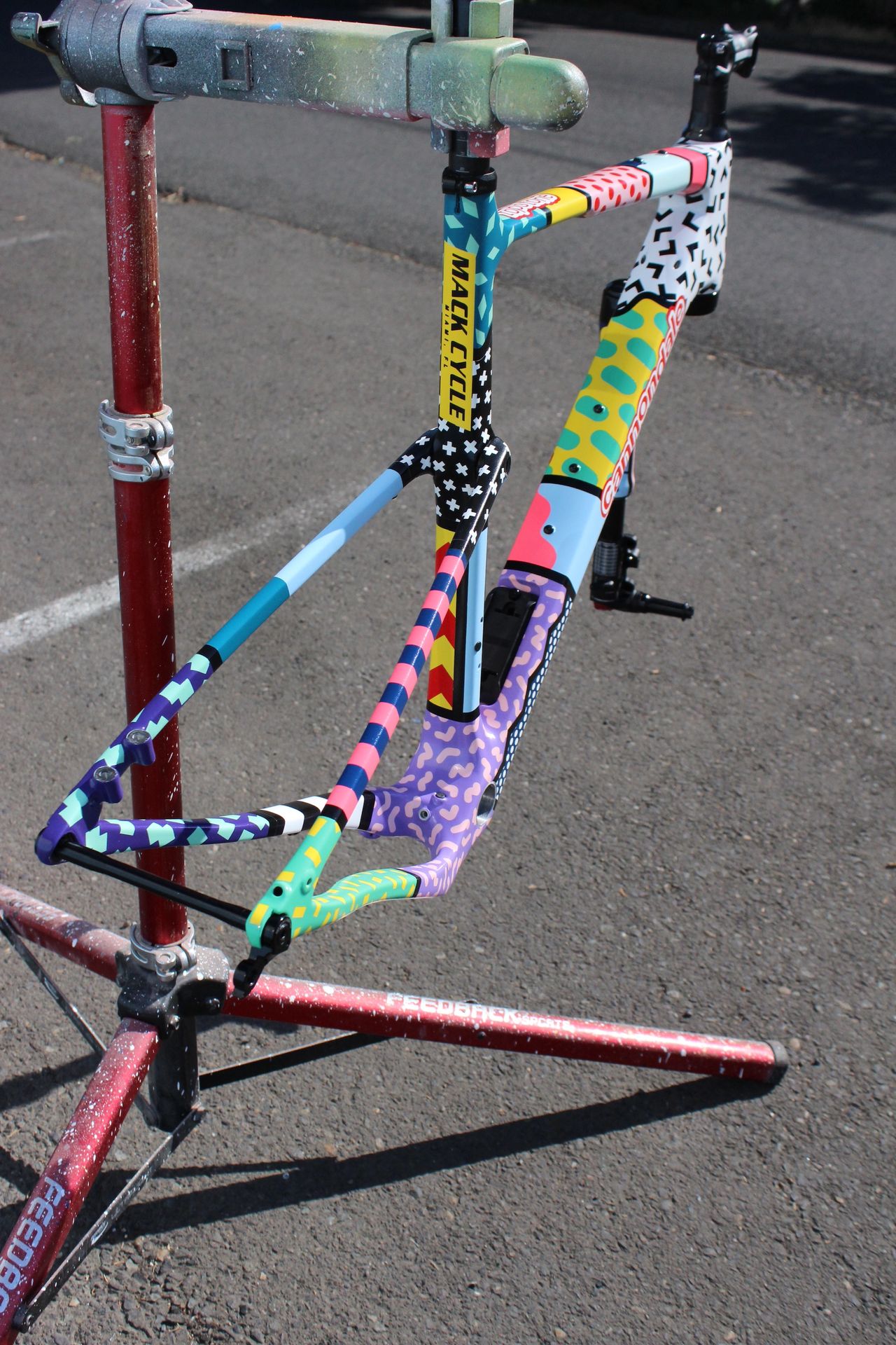 Rane Roatta's Cannondale Topstone LEfty painted by Dr Curtis Bullock
