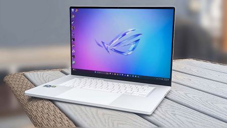 ASUS ROG Zephyrus G16 (GU605C, 2025) outside on a table.