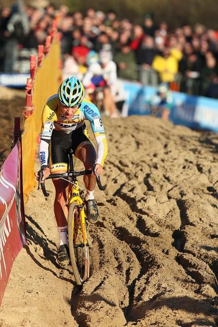 Helen Wyman (Kona Factory Racing) wins in Gieten