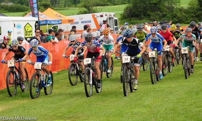Lea Davison (Specialized) takes the hole-shot and leads lap one