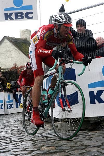 Paolo Longo Borghini (Barloworld) fights up the cobbled monsters in Flanders.