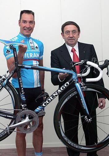Zabel with Sig Colnago and bicycle Colnago ready for the 2007 season