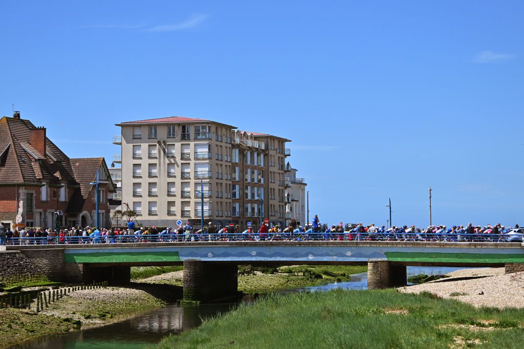 WIMEREUX FRANCE MAY 15 A general view of the peloton prior to the 68th 4 Jours de Dunkerque Grand Prix des Hauts de France 2024 Stage 2 a 1843km stage from Wimereux to Abbeville on May 15 2024 in Wimereux France Photo by Luc ClaessenGetty Images