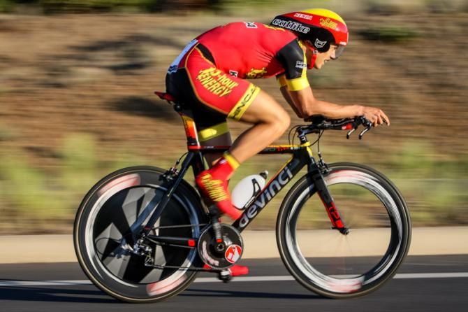 Robert Sweeting (Kenda-5 Hour Energy) putting in todays fastest time.
