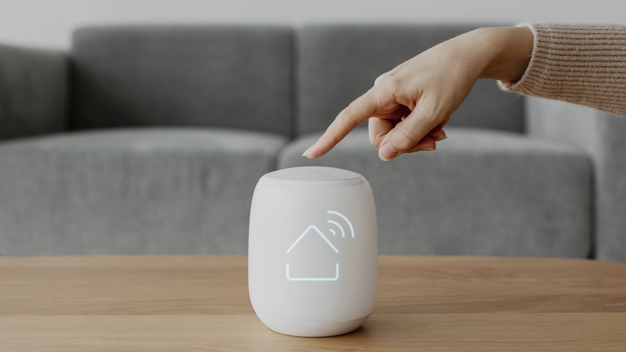 smart home speaker