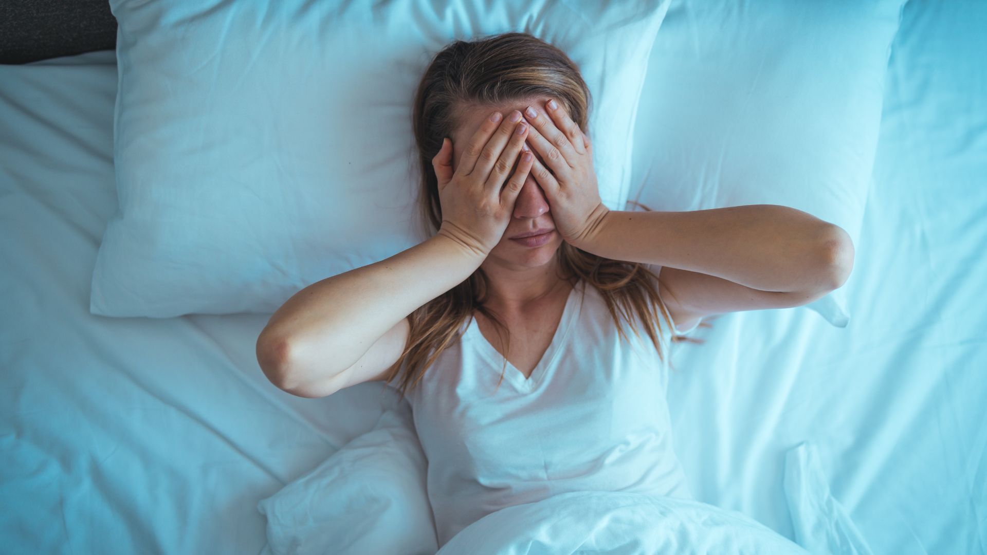 Expert shares the 3 things everybody should be doing to sleep better tonight