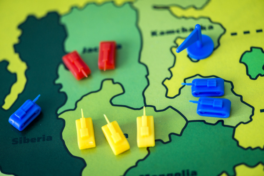 how-every-board-game-you-play-this-christmas-will-go-9-1556669164-PDLR-column-width-inline