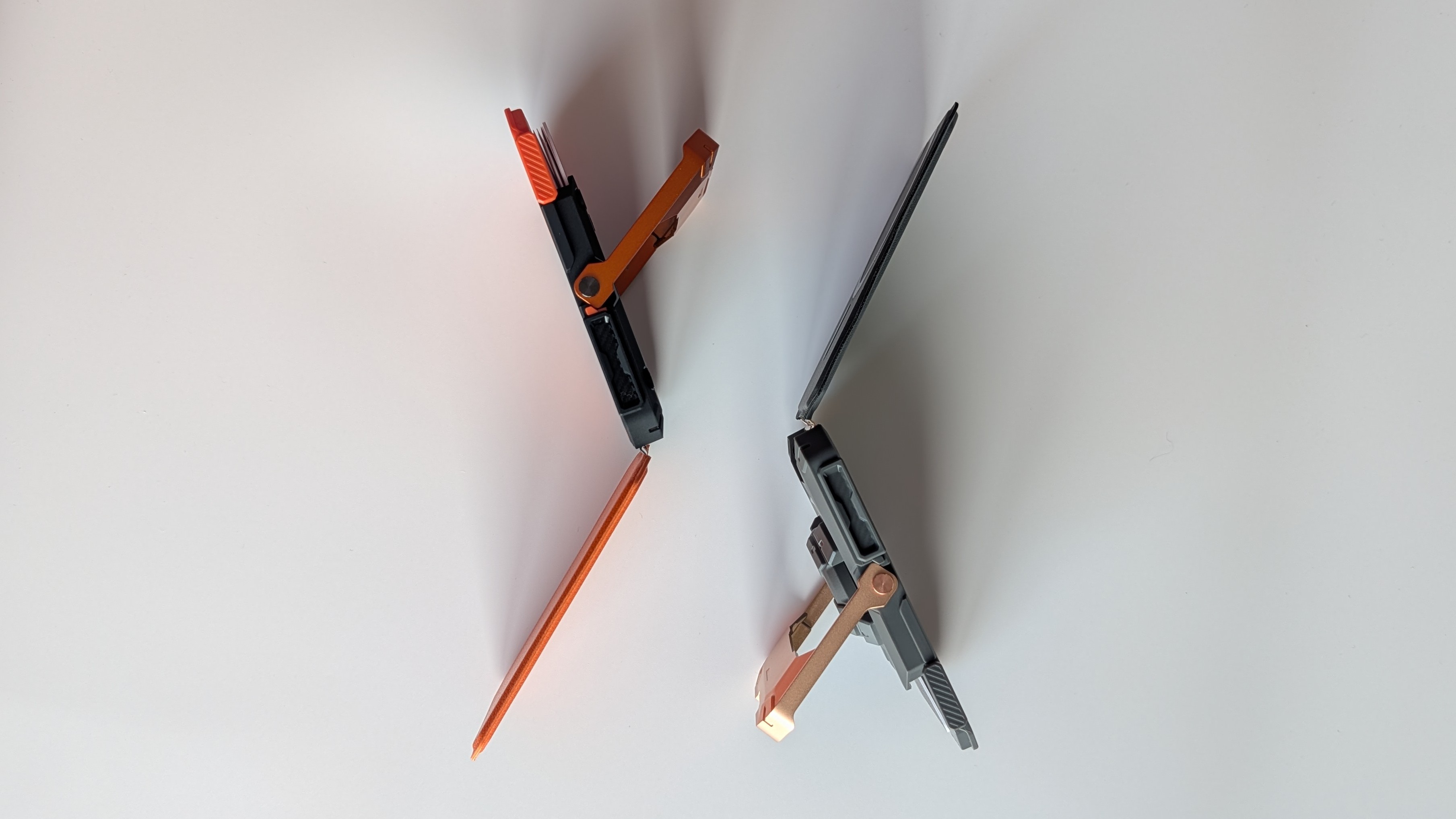 i-Blason and SUPCASE MagSafe wallets