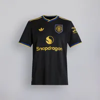 Adidas Manchester United 2025/26 third shirt